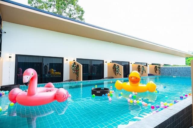 Deluxe Pool Villa