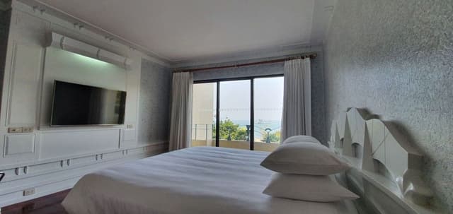 Junior Suite One Bedroom