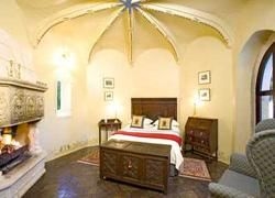 Thorngrove Manor1