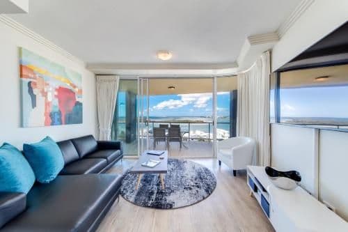 Three-Bedroom Apartment with Superior View