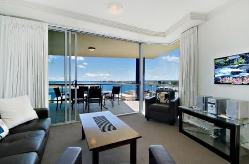 Three-Bedroom Apartment with Superior View