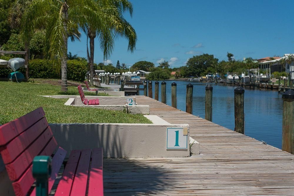 Sanibel Arms West4