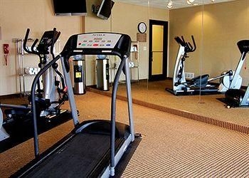 Comfort Suites Speedway2