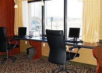 Comfort Suites Speedway0