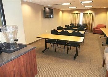 Comfort Suites Speedway1