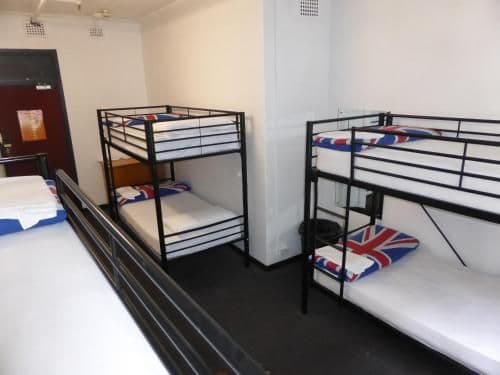 Bed in 6-Bed Mixed Dormitory Room with Shared Bathroom