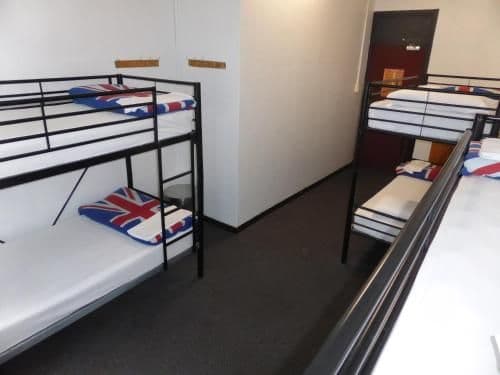 Bed in 6-Bed Mixed Dormitory Room with Shared Bathroom
