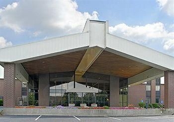 Quality Inn & Suites1