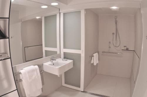 Standard King Suite - Accessible