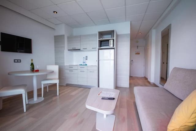 APARTMENT SUPERIOR
