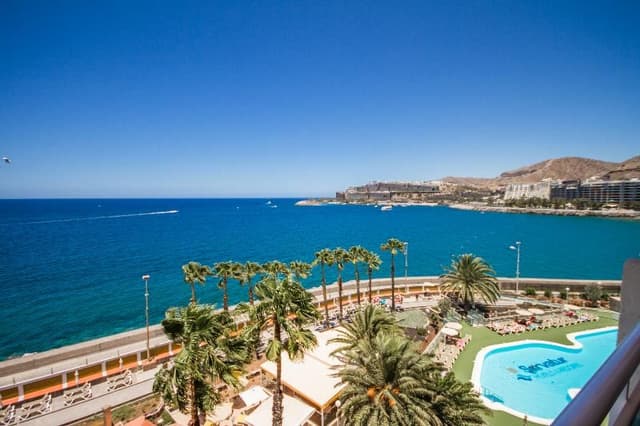 APARTMENT SEA VIEW