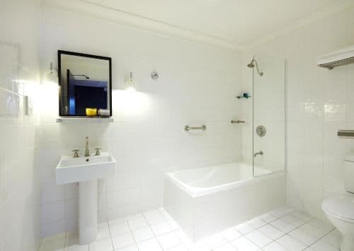 Studio King Suite
