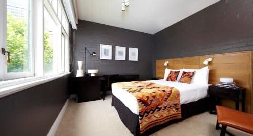 Heritage Queen Room