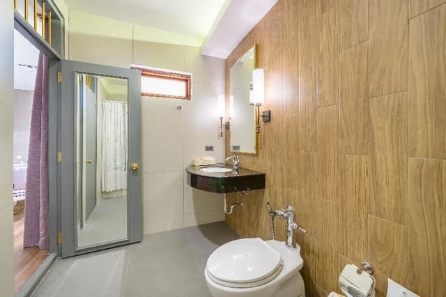 SUITE TWO BEDROOMS