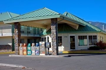Comfort Inn & Suites2
