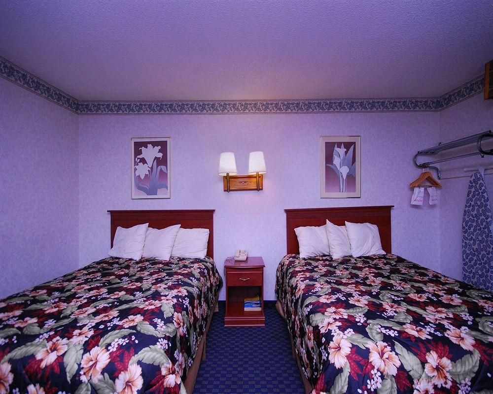 Econo Lodge Near Home Depot Center0