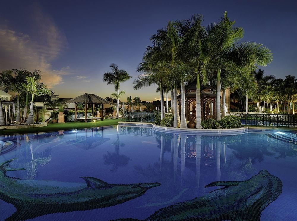 Green Garden Resort & Suites3