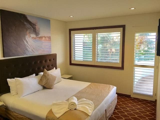 APARTMENT THREE BEDROOMS