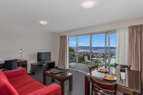 One-Bedroom Apartment with Harbour View
