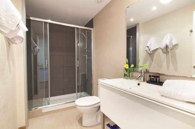 APARTMENT CAPACITY 4 TWO BEDROOMS