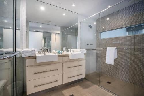 Three-Bedroom Apartment with Water View