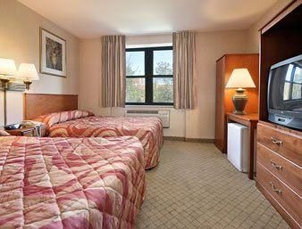เดย์ส อินน์ บาย วินแฮม บรู๊คลิน (Days Inn by Wyndham Brooklyn)2