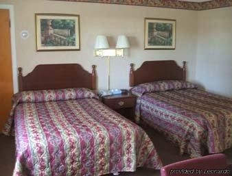 Knights Inn Castleton On Hudson/schodack1