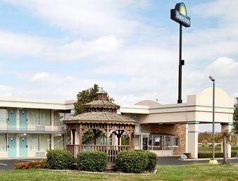 Days Inn1