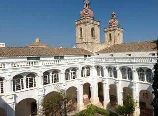 El Claustre El Claustre
