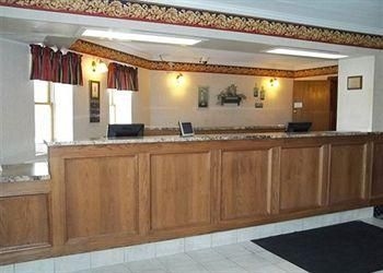 อีโคโนลอดจ์ ดาเรียนเลคส์ (Econo Lodge Darien Lakes)2