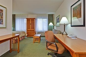 สเตย์บริดจ์ สวีทส์ คอร์นนิง บาย ไอเอชจี (Staybridge Suites Corning by IHG)2