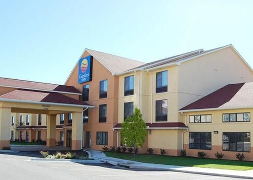 Comfort Inn Kansas City / Airport1
