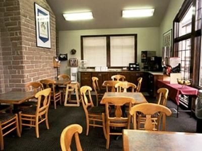 Best Western CottonTree Inn4