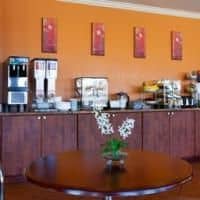 Days Inn & Suites Days Inn & Suites