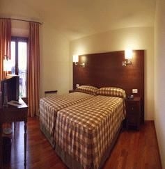 Mas Ros1
