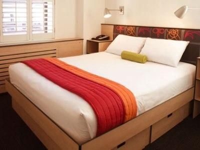 The Pod Hotel2