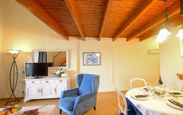 APARTMENT CAPACITY 2