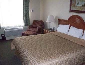Days Inn Concord2