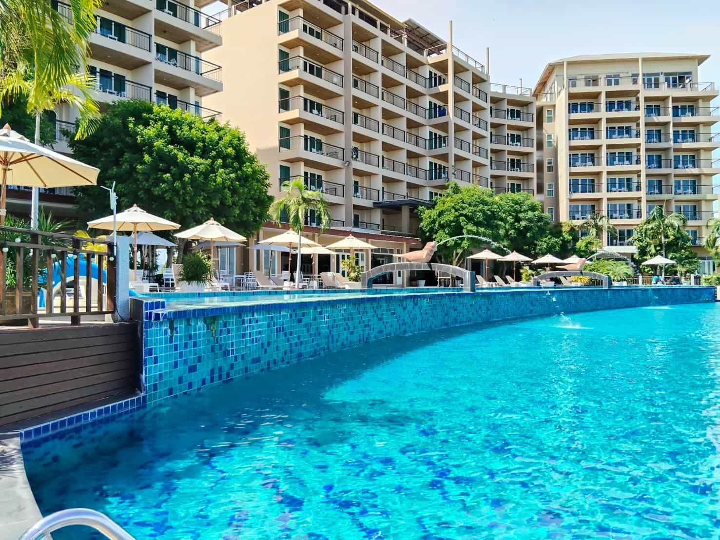 Royal Phala Cliff Beach Resort