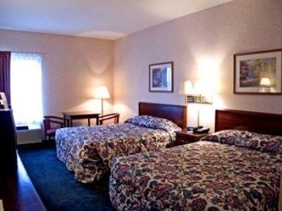 Best Western Plaza Saugatuck1