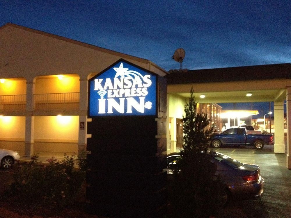 Ramada Limited Junction City2