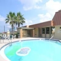 Emerald Coast Inn & Suites1