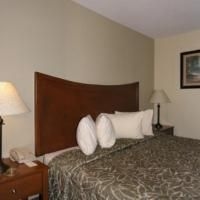 Emerald Coast Inn & Suites3