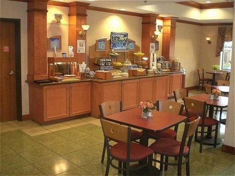 Park Inn North & Conference Center4