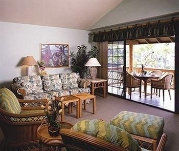 Kona Hawaiian Resort4
