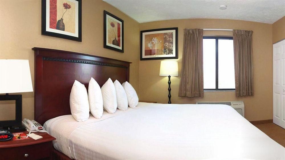 Best Western Lincoln Inn3
