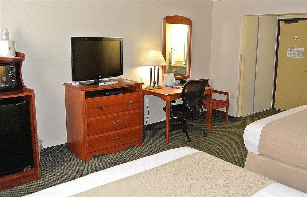 Best Western Town & Country Hotel2