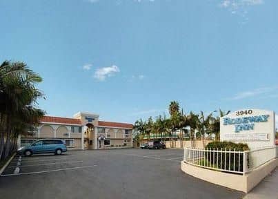 Rodeway Inn & Suites Inglewood Rodeway Inn & Suites Inglewood