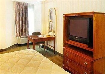 Comfort Inn Pentagon City2