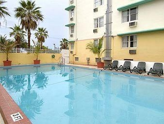Days Inn and Suites Miami/North Beach Oceanfront1